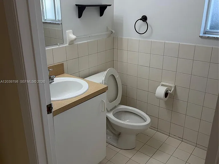 17740 SW 103rd Ave — Photo 34