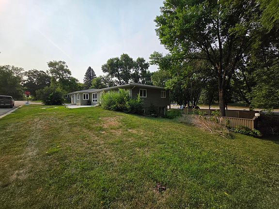 2nd image of 401 1st Ave SE