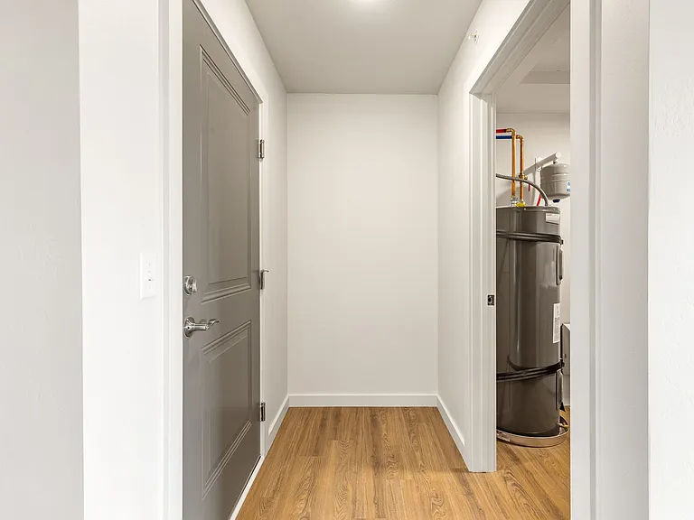 172 Brewers Blvd — Photo 18