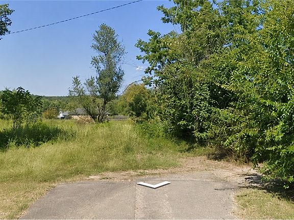 3rd image of N Ash St