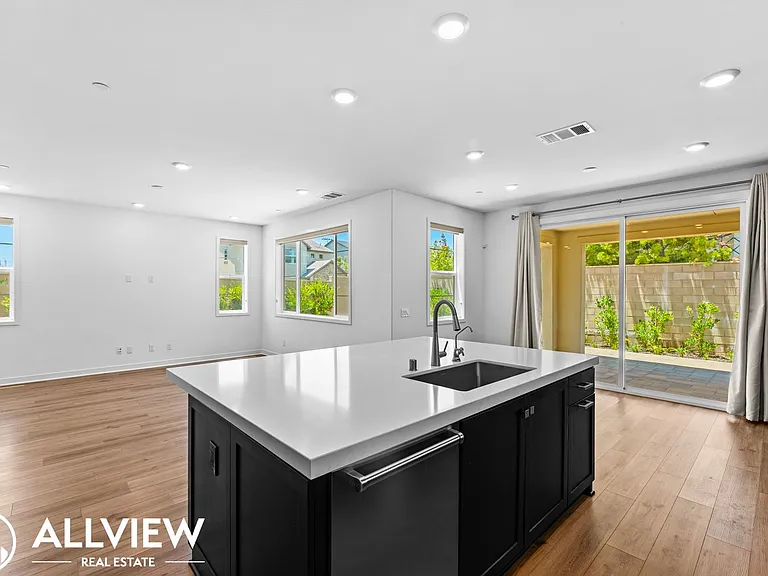 32465 Combine Dr — Photo 13