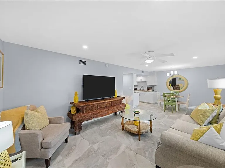 1605 Chesapeake Ave #2 — Photo 8