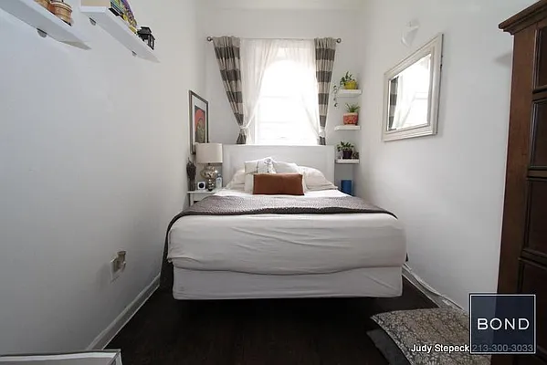 Rented by Bond New York | media 28