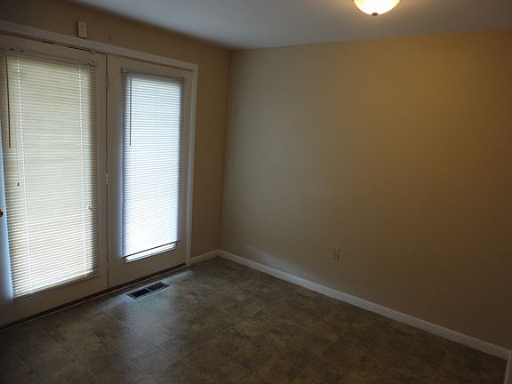 3rd image of 4885 Melbeth Dr APT 70