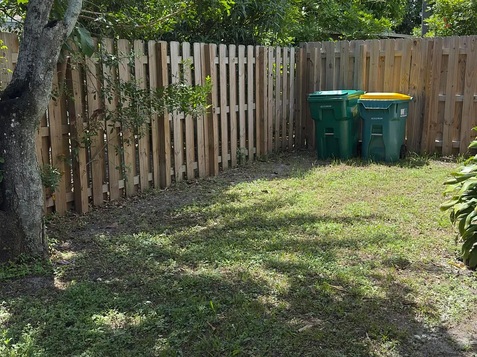 5630 NW 15th St