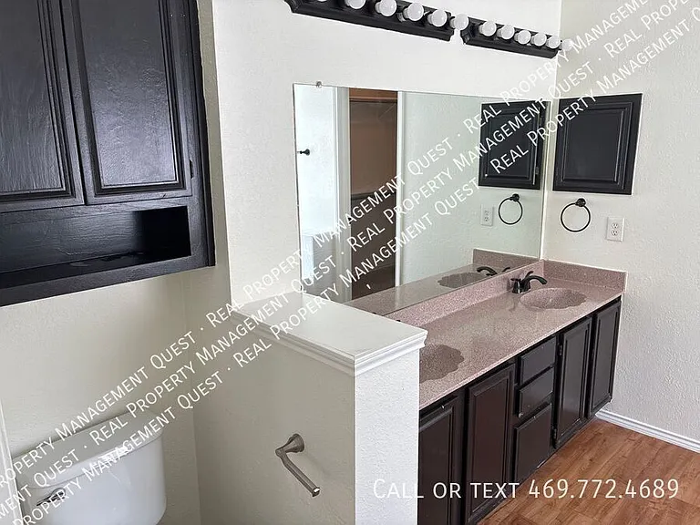 802 Nafus St — Photo 8