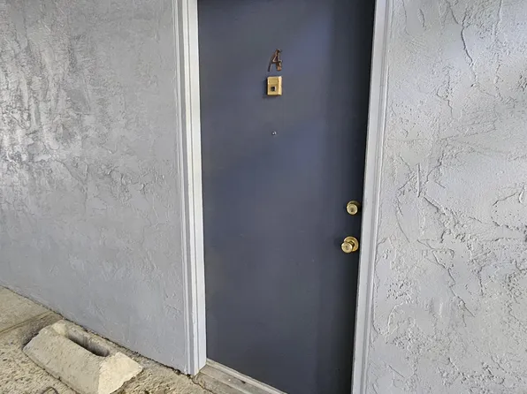 715 10th St APT A, Davis, CA 95616