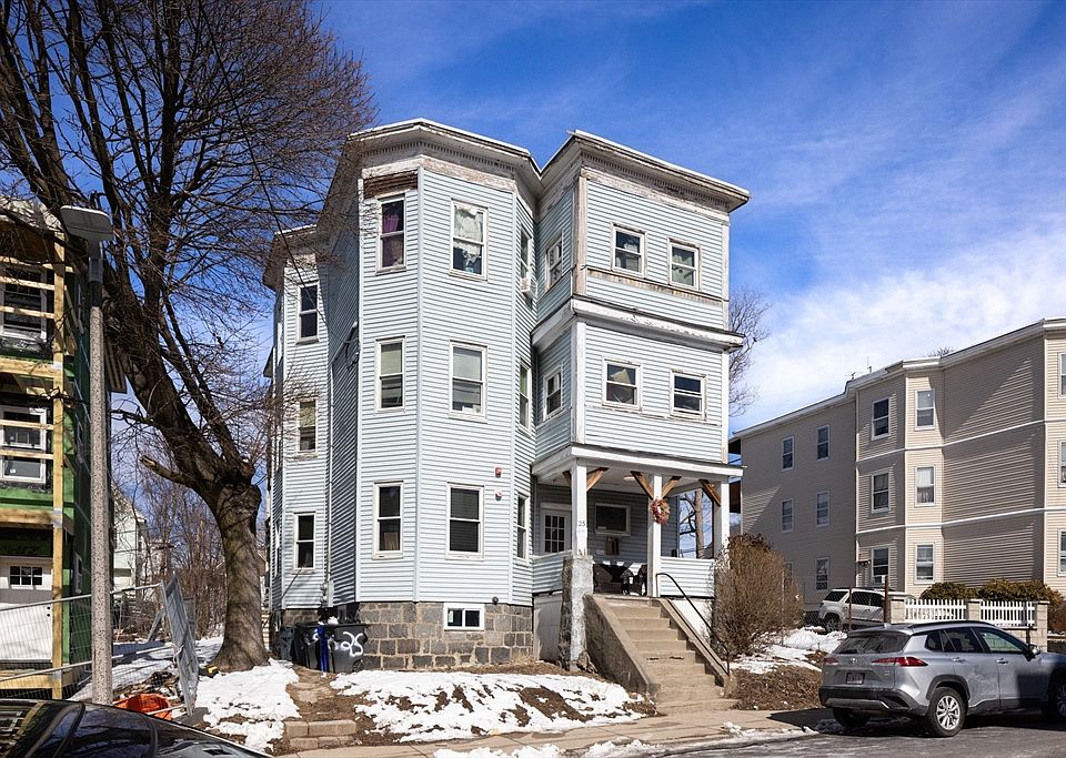 2nd image of 25 Browning Ave