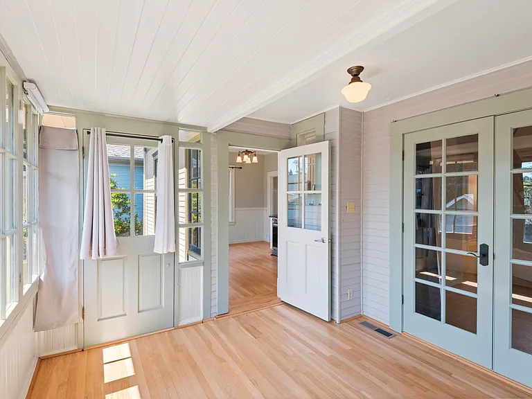145 Myrtle St — Photo 14