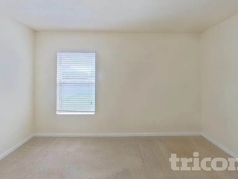 3323 Canyon Falls Dr — Photo 6