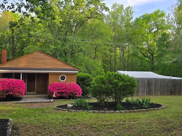 9430 Woodford Rd, Woodford, VA 22580