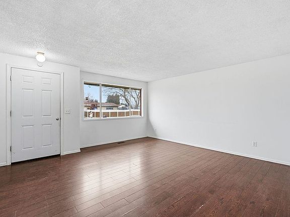 5th image of 2103 N Sargent Rd