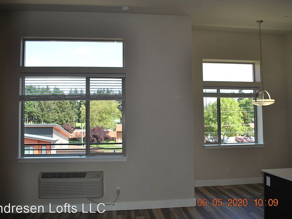2nd image of 6909 NE 63rd St Building B