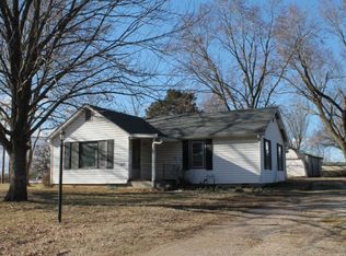 405 S Inglewood Ave, Coffeyville, KS 67337