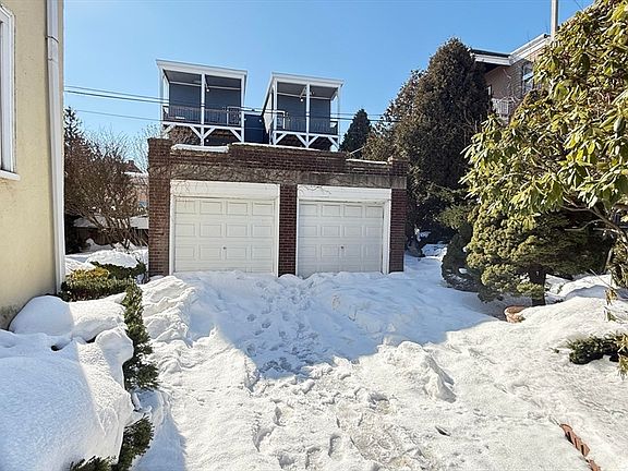 3rd image of 70-72 Harvest St