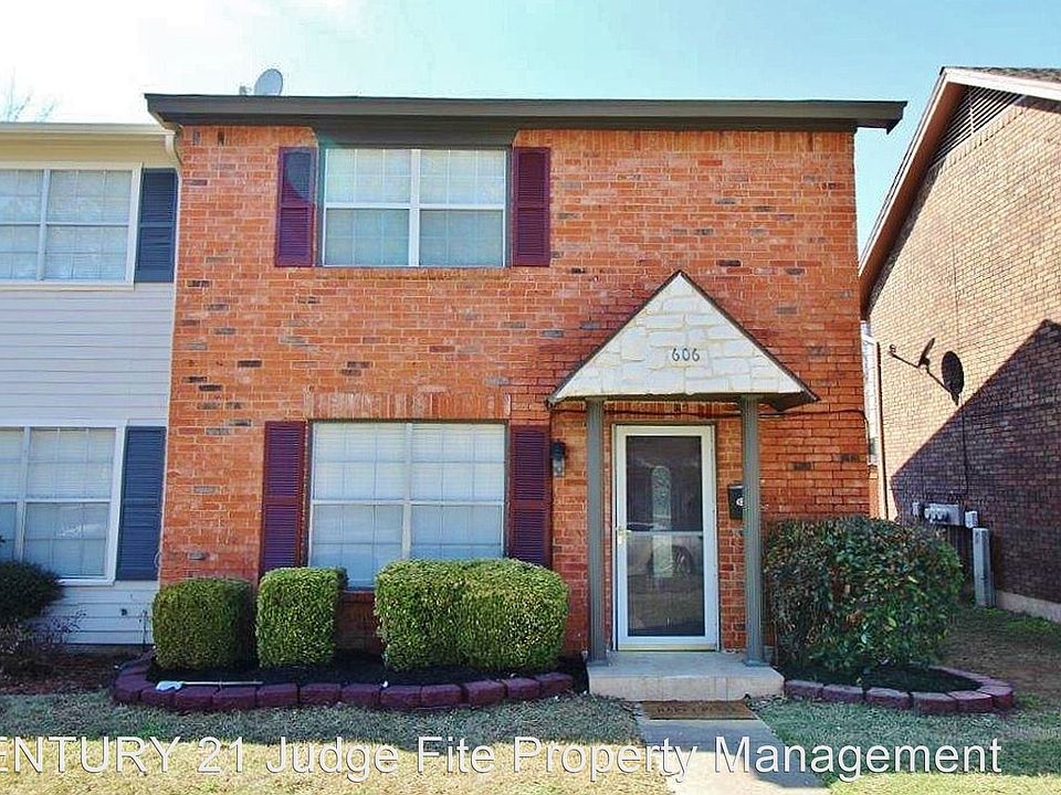 1st image of 606 Saint Charles Dr