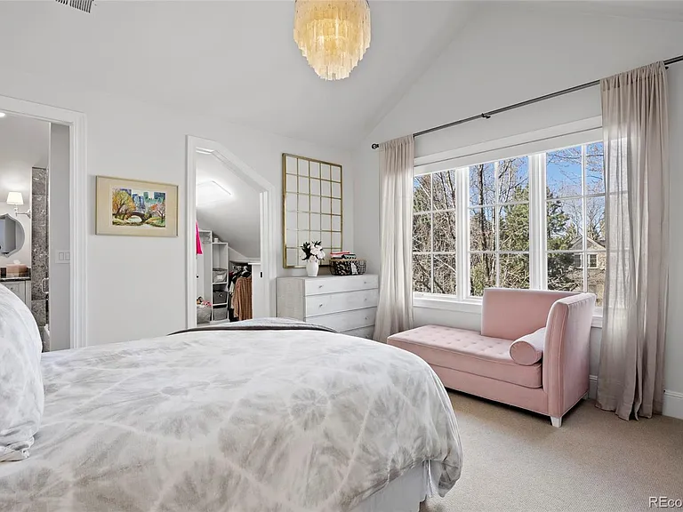 1350 E Greenwood Ln — Photo 31