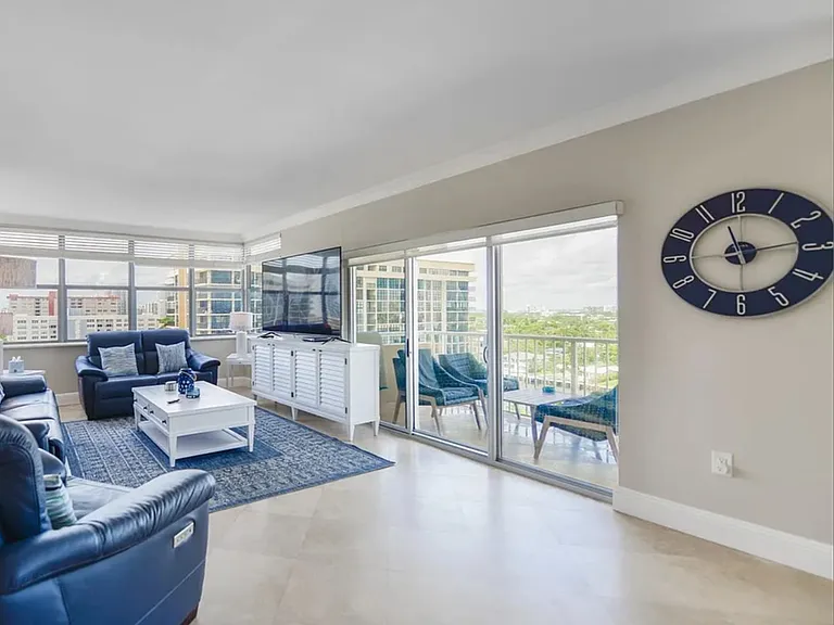 1985 S Ocean Dr #10E — Photo 1