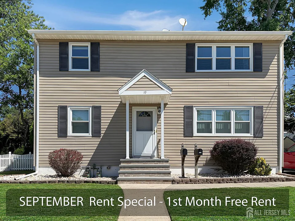 19 Van Buren Ave