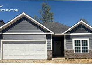 1372 Park Ave, Akron, OH 44312