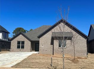 3304 SW Rosemont Ave, Bentonville, AR 72713