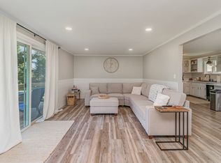 9471 S Clare Ave #101, Clare, MI 48617