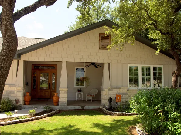 20403 Highland Lake Dr, Lago Vista, TX 78645