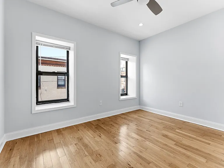 2100 Cross St — Photo 17