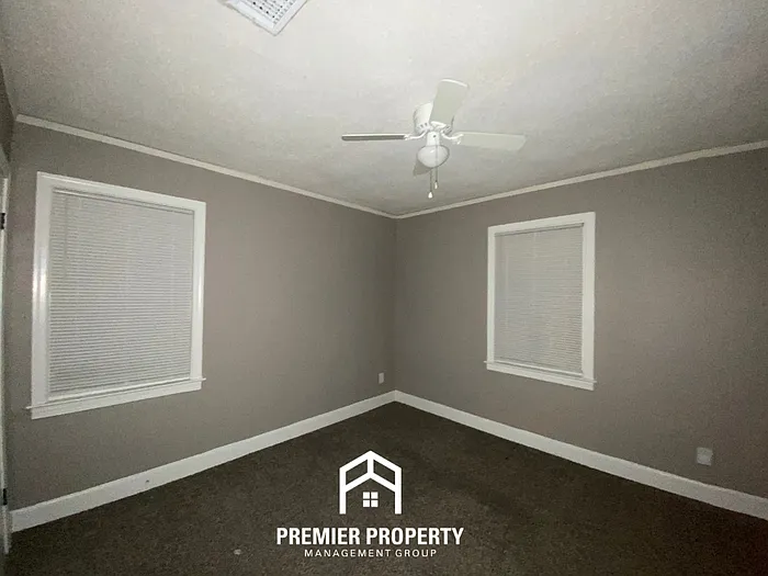 2261 Alameda Cv — Photo 12