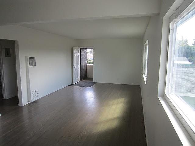 1st image of 128 N Vecino Dr #124