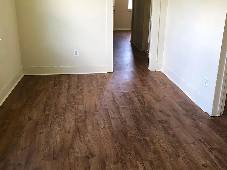 715 Myrtle Ave — Photo 2