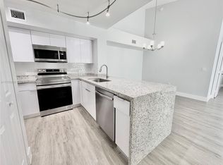 677 SW 111th Ave APT 303, Hollywood, FL 33025
