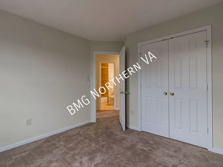 44126 Tippecanoe Ter — Photo 17
