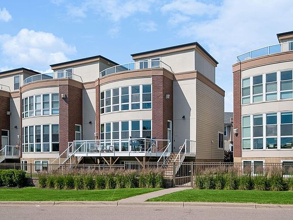 2nd image of 2313 River Pointe Cir