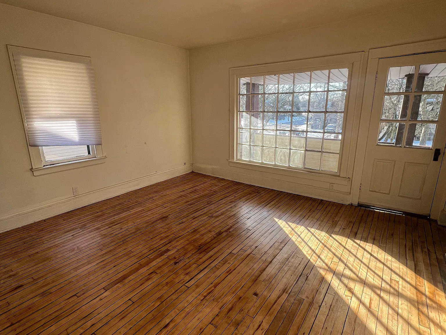 3 bed, 1400 sqft, $450 — Photo 4