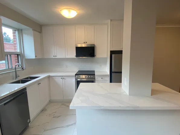 1299 Bayview Ave, Toronto, ON M4G 2Z8