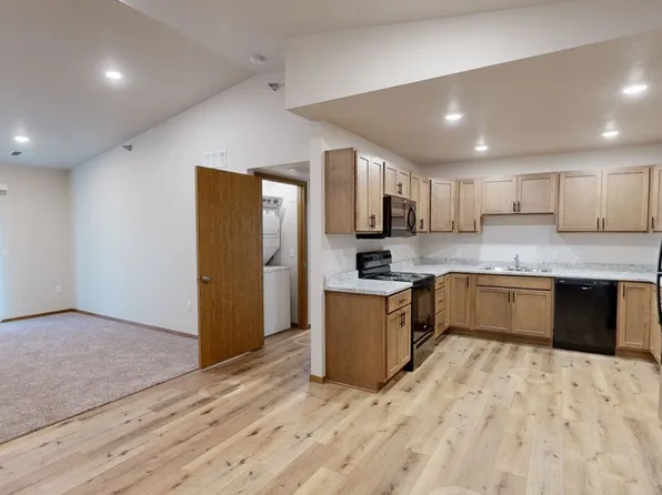 Home - Field Apartments I