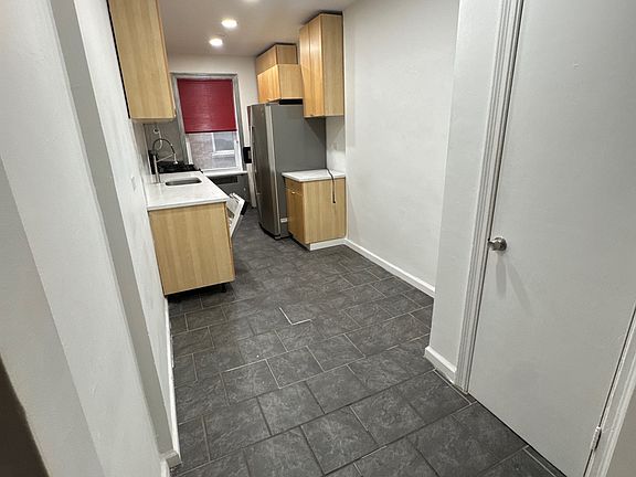 5th image of 10825 72nd Ave APT 2E