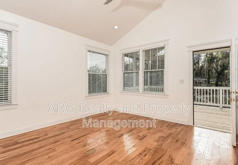 2215 Lang Dr SW — Photo 25