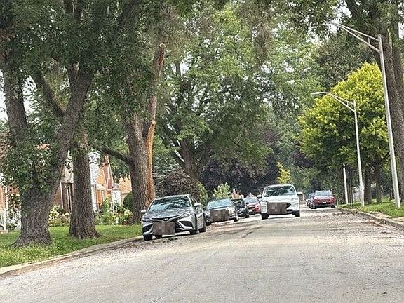 5th image of 400 Geneva Ave