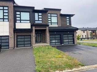 448 Trident Mews, Ottawa, ON K1T 0T2