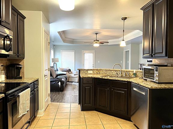 3rd image of 5028 Montauk Trl SE