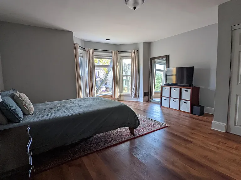 4563 Avery St — Photo 10