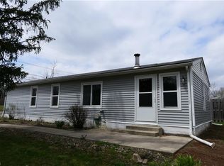 11774 Lake View Dr, Newbury, OH 44065