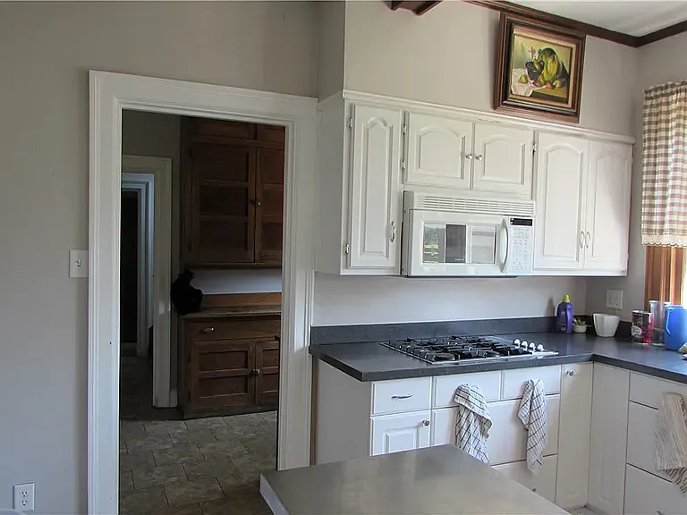 303 S Gray St — Photo 21