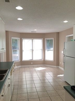 4th image of 5312 Beretta Way
