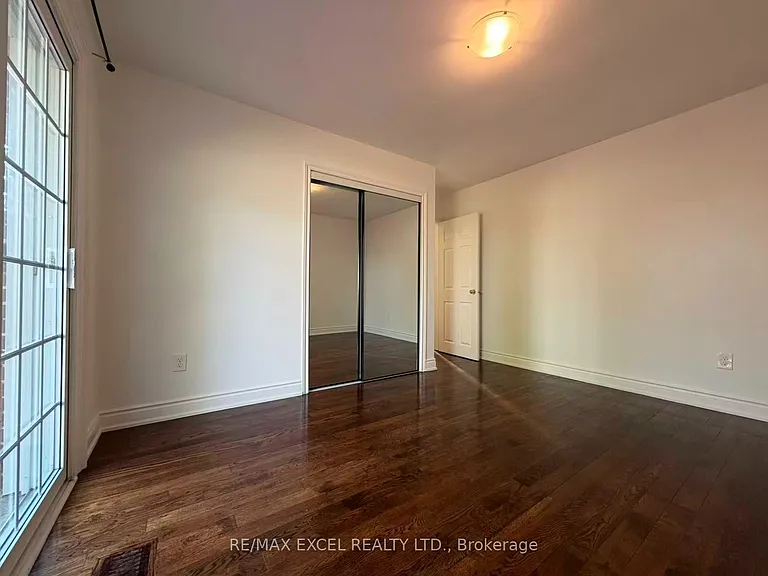 83 Marilake Dr #MAIN FLOOR — Photo 22