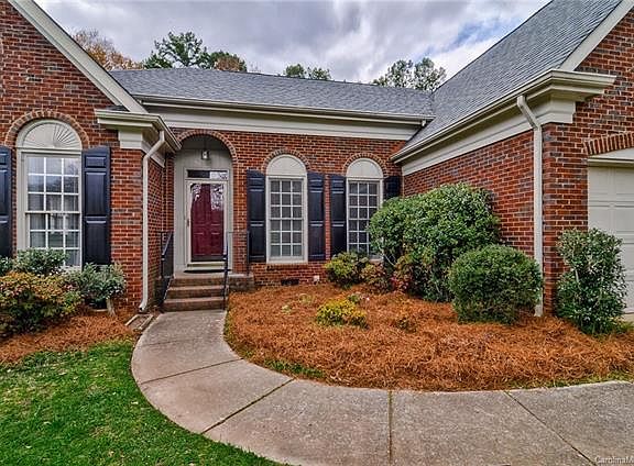 4th image of 5022 Hickory Lake Ln