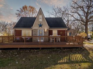 25505 Farmbrook Rd, Southfield, MI 48034