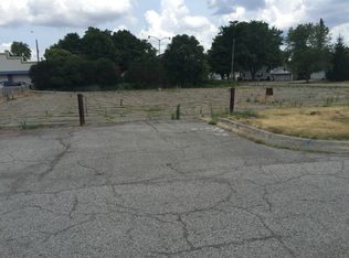 44750 Van Dyke Ave, Utica, MI 48317